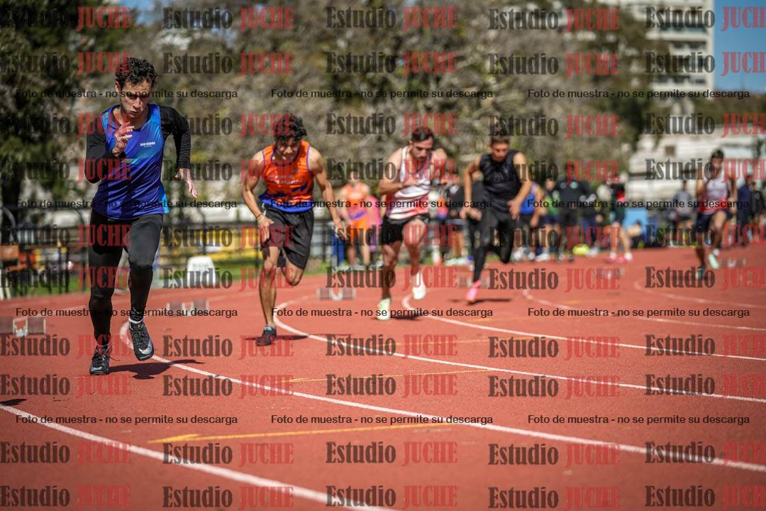 Fotos de los 200 m llanos de varones