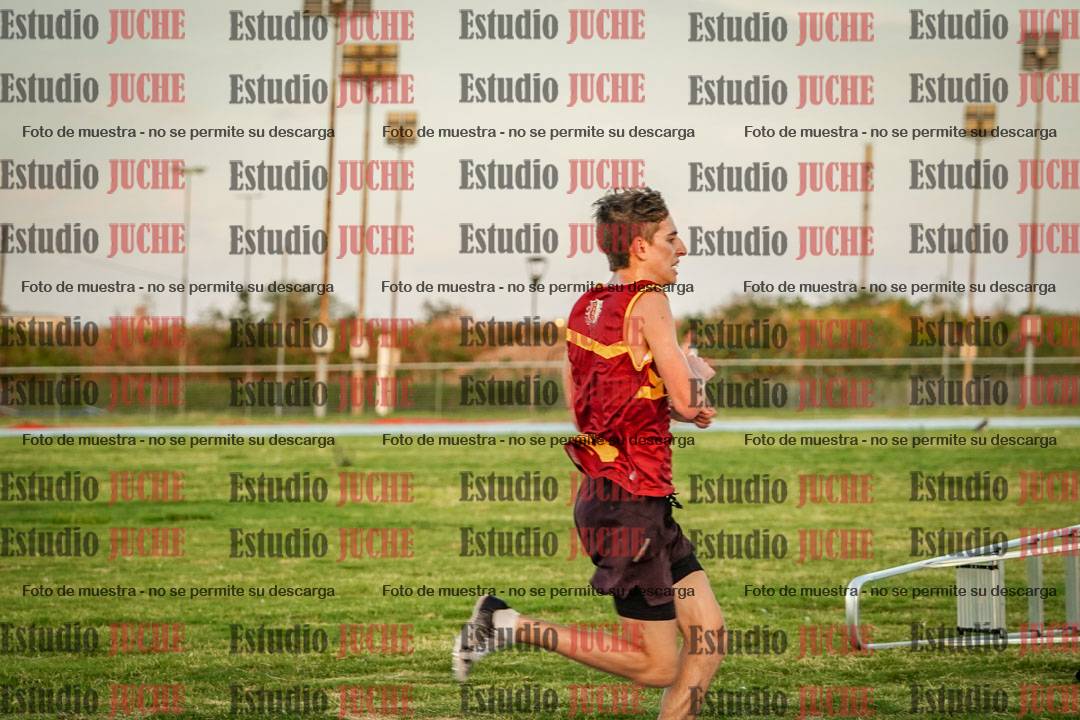 Fotos de los 3000 m llanos de varones