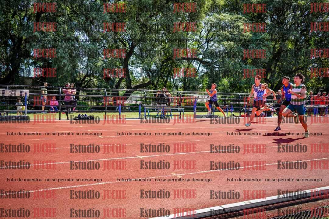 Fotos de los 100 m llanos de varones