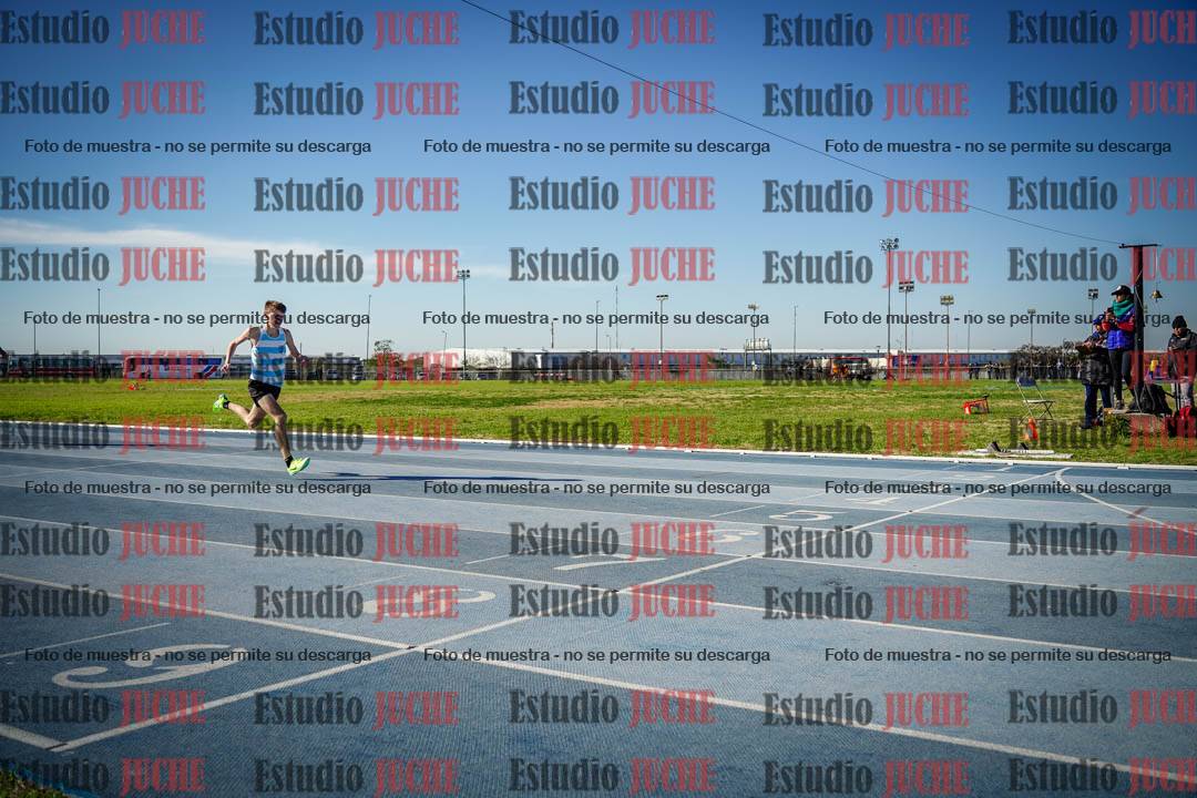 Fotos de los 400 m llanos de varones