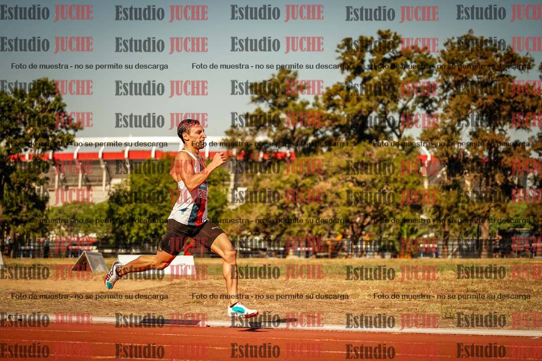 Fotos de los 800 m llanos de varones
