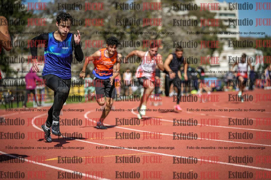 Fotos de los 200 m llanos de varones