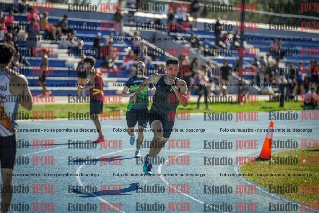 Fotos de las postas 4x200 m llanos de mujeres