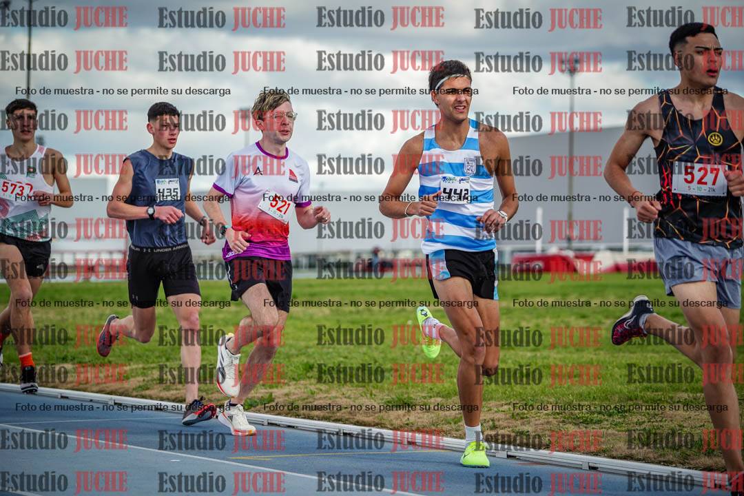Fotos de los 5000 m llanos de varones