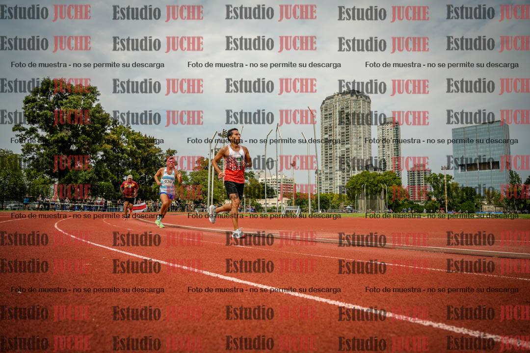 Fotos de los 3000 m llanos de varones