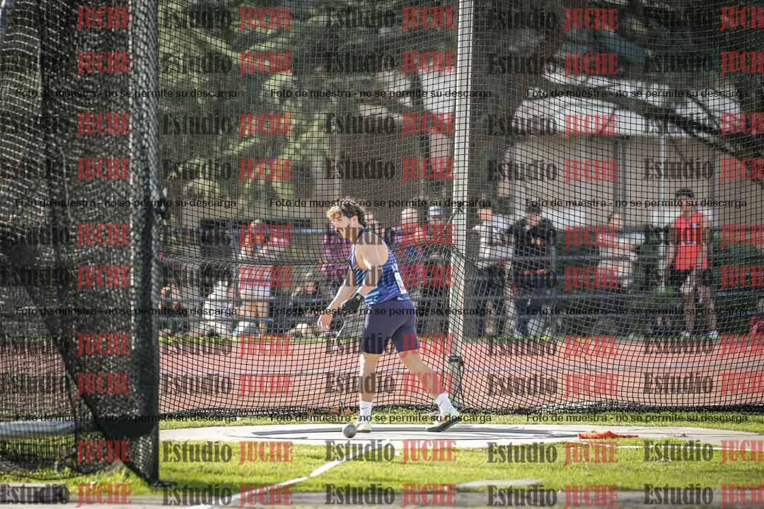 Fotos del lanzamiento de martillo de varones