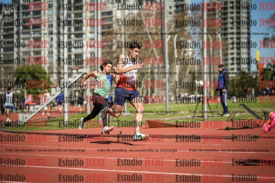Fotos de los 200 m llanos de varones