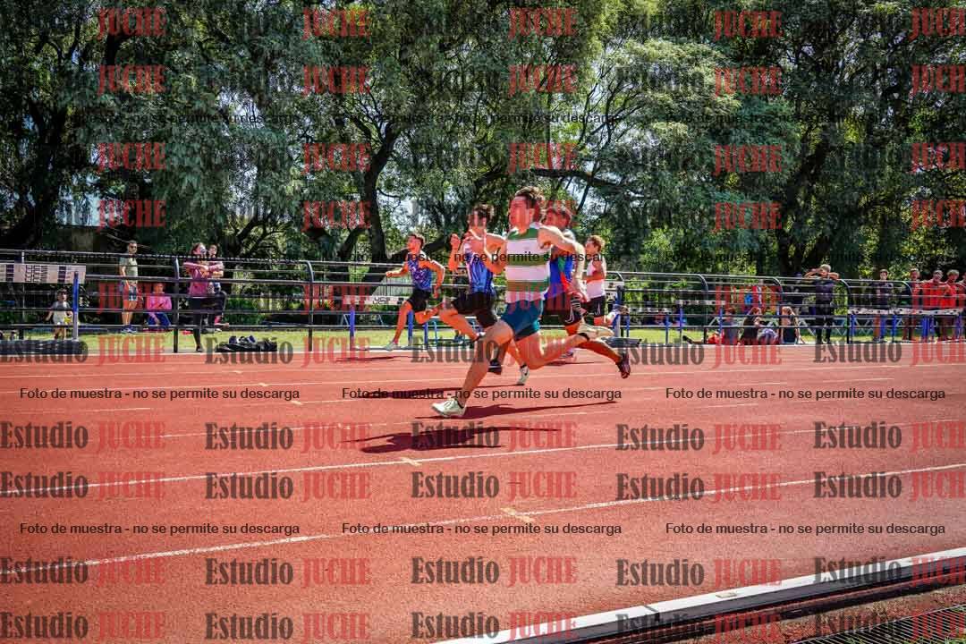 Fotos de los 100 m llanos de varones