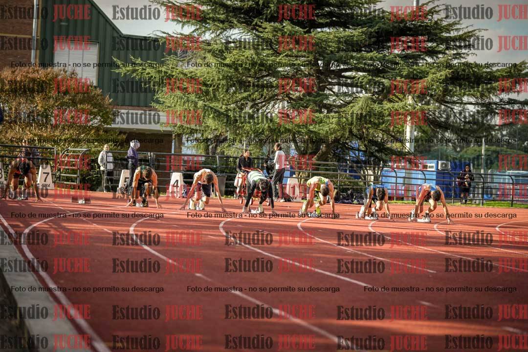 Fotos de los 100 m llanos de varones - FINAL