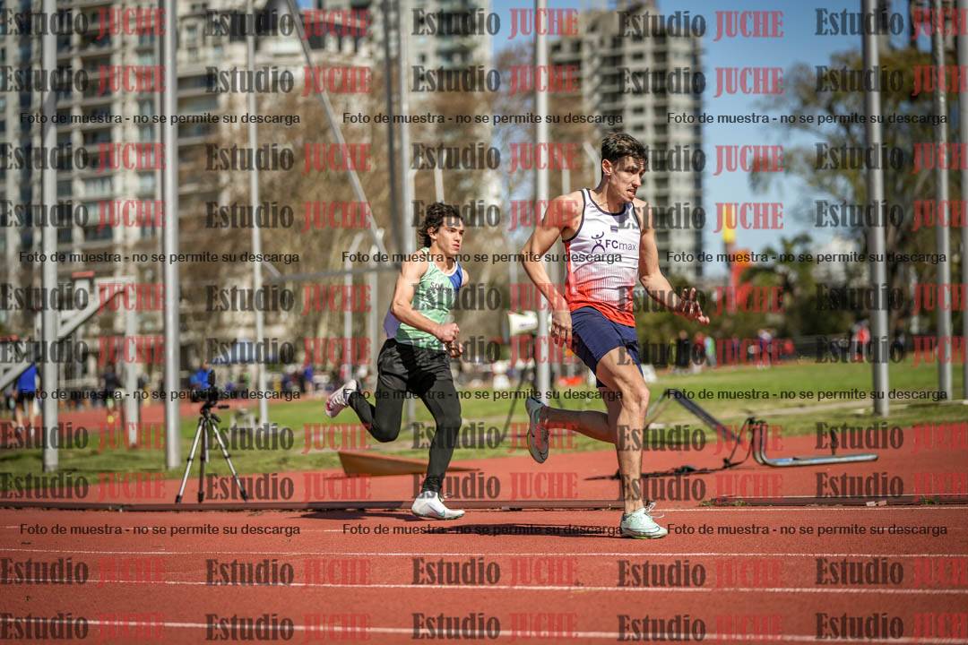 Fotos de los 200 m llanos de varones