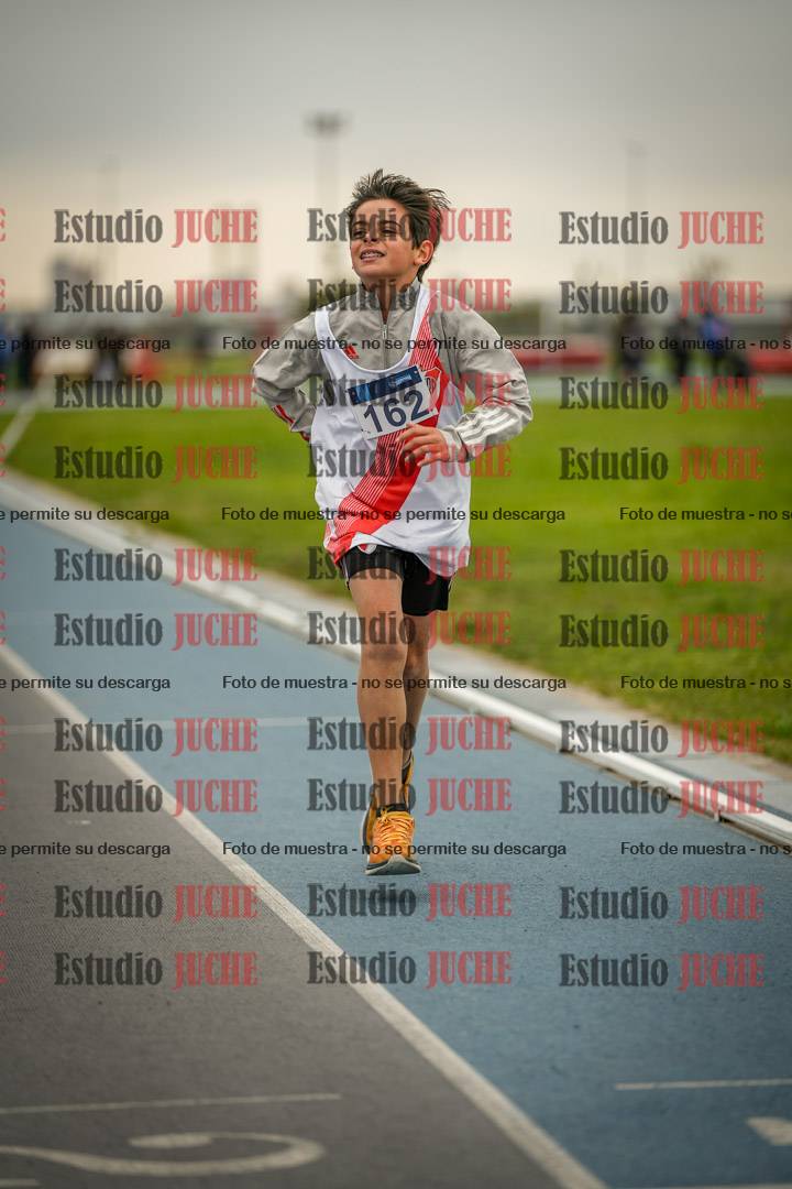 Fotos de los 2000 m llanos de mujeres U14 y U17 - varones U14