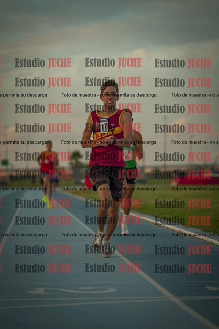 Fotos de los 3000 m llanos de varones