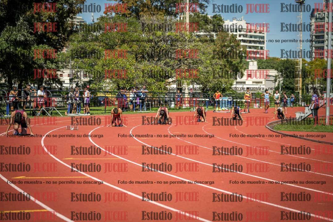 Fotos de los 200 m llanos de varones