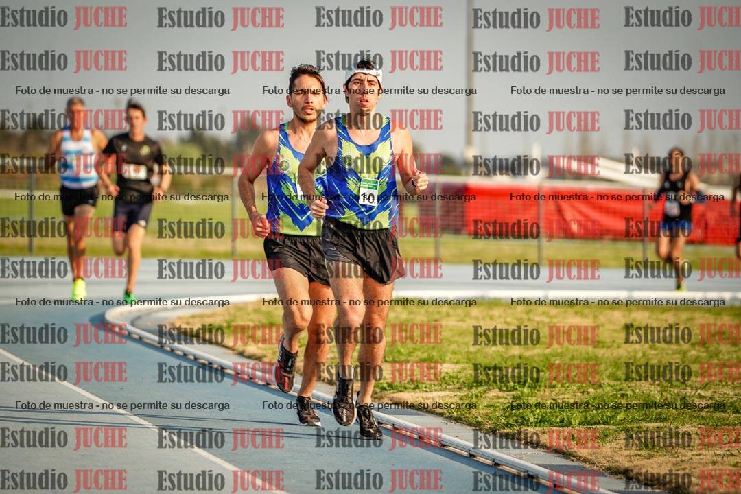 Fotos de los 3000 m llanos de varones