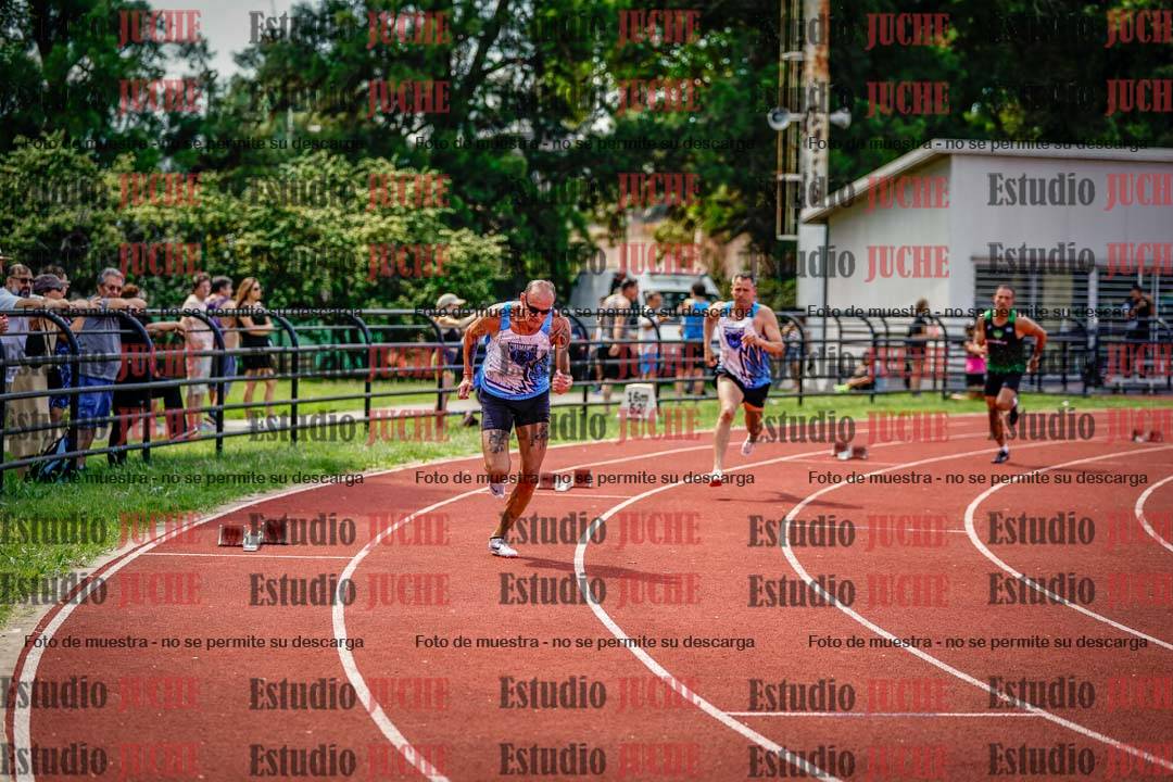 Fotos de los 400 m llanos de varones