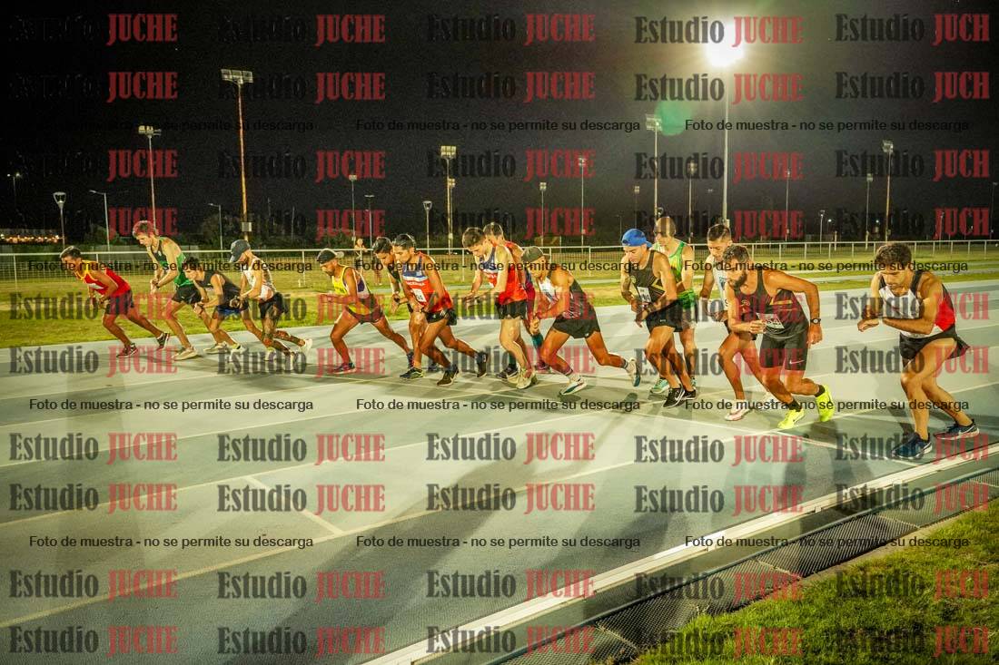 Fotos de los 3000 m llanos de varones