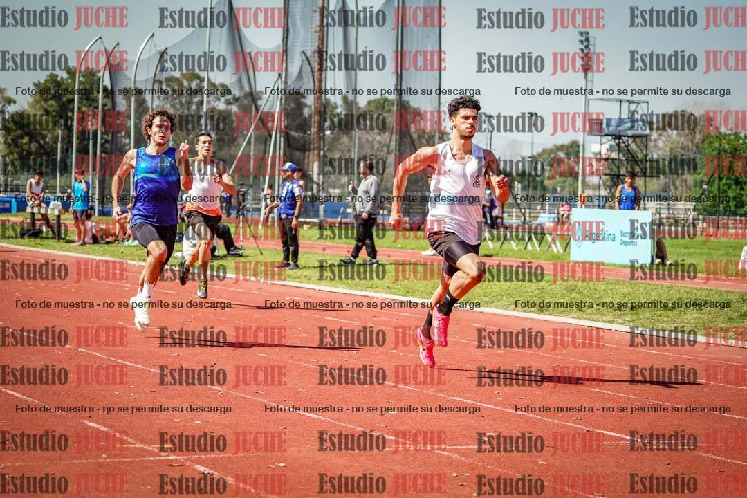 Fotos de los 400 m llanos de varones