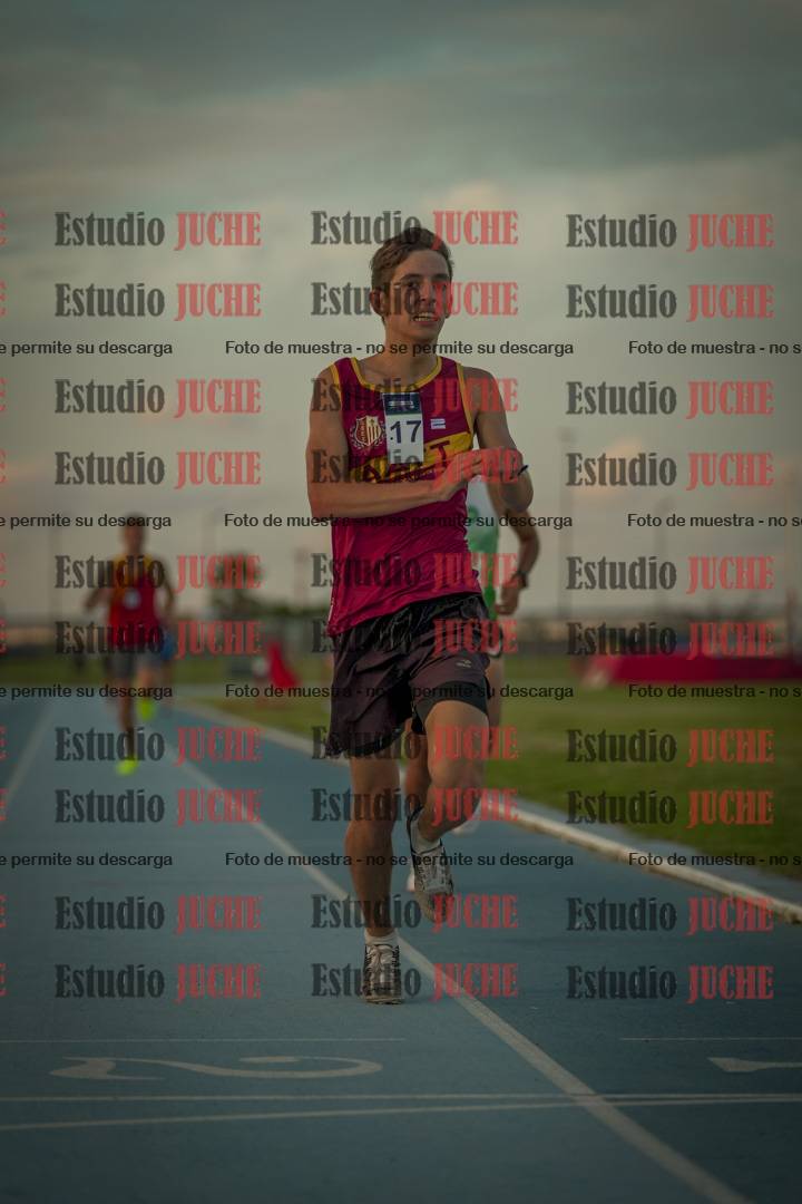 Fotos de los 3000 m llanos de varones