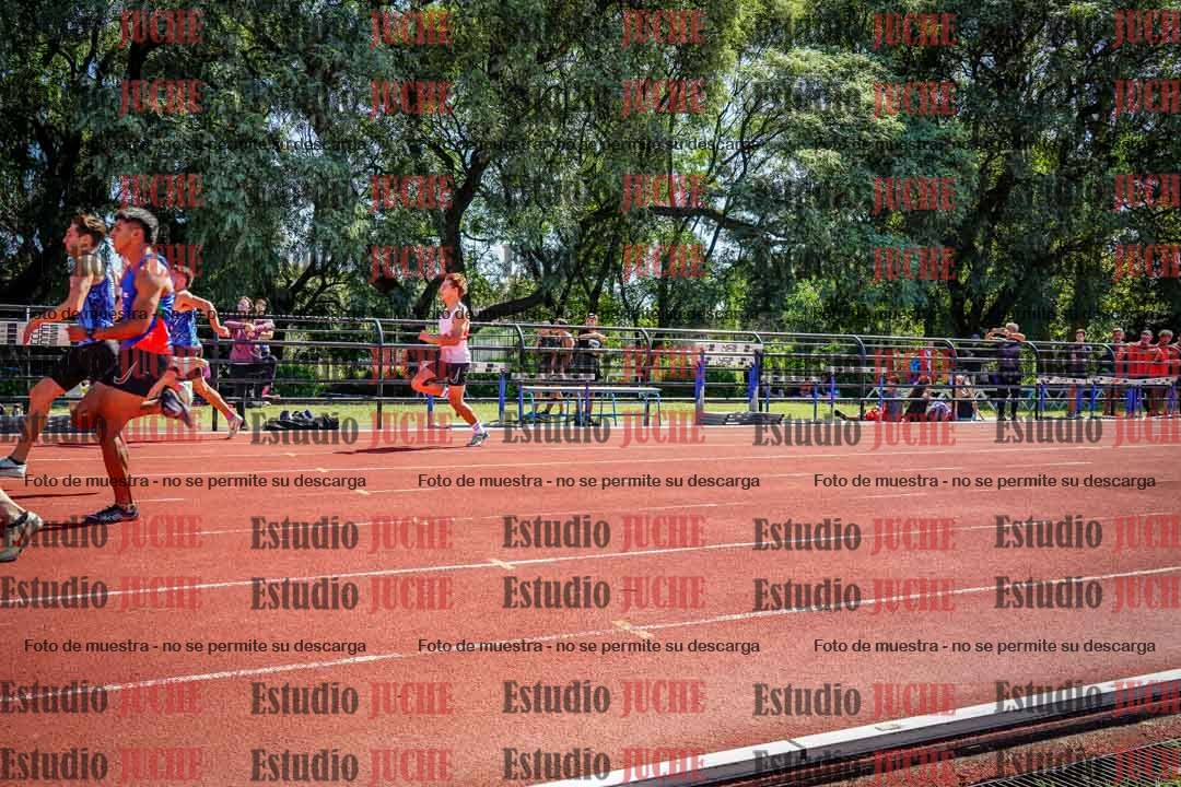 Fotos de los 100 m llanos de varones