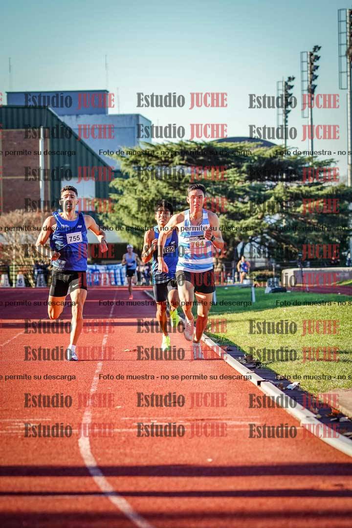Fotos de los 3000 m llanos de varones