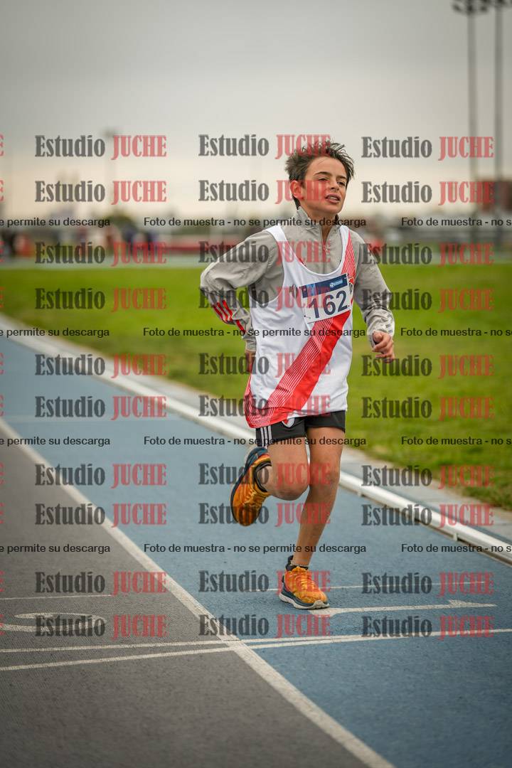 Fotos de los 2000 m llanos de mujeres U14 y U17 - varones U14