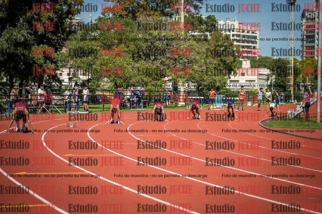 Fotos de los 200 m llanos de varones