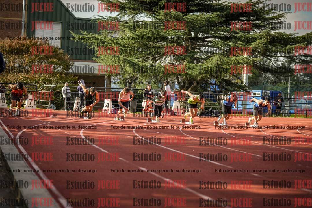 Fotos de los 100 m llanos de varones - FINAL