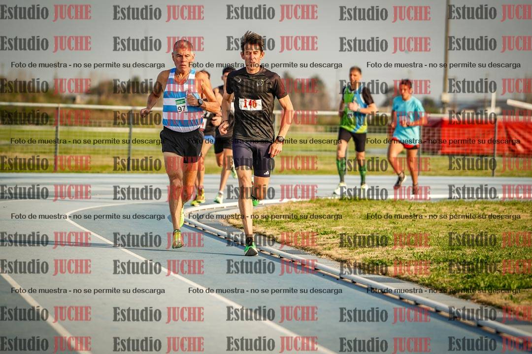 Fotos de los 3000 m llanos de varones