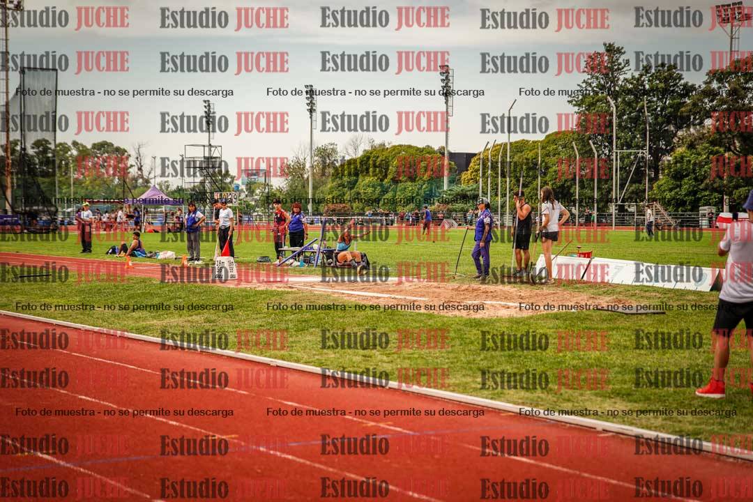 Fotos del salto triple de mujeres y varones