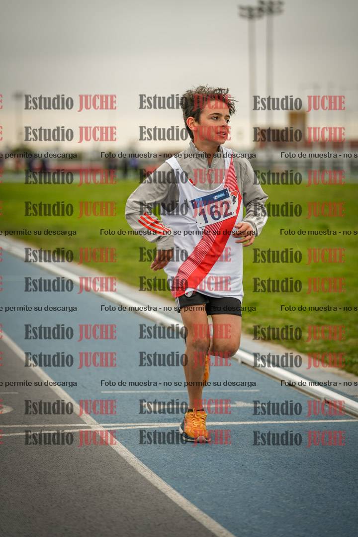 Fotos de los 2000 m llanos de mujeres U14 y U17 - varones U14