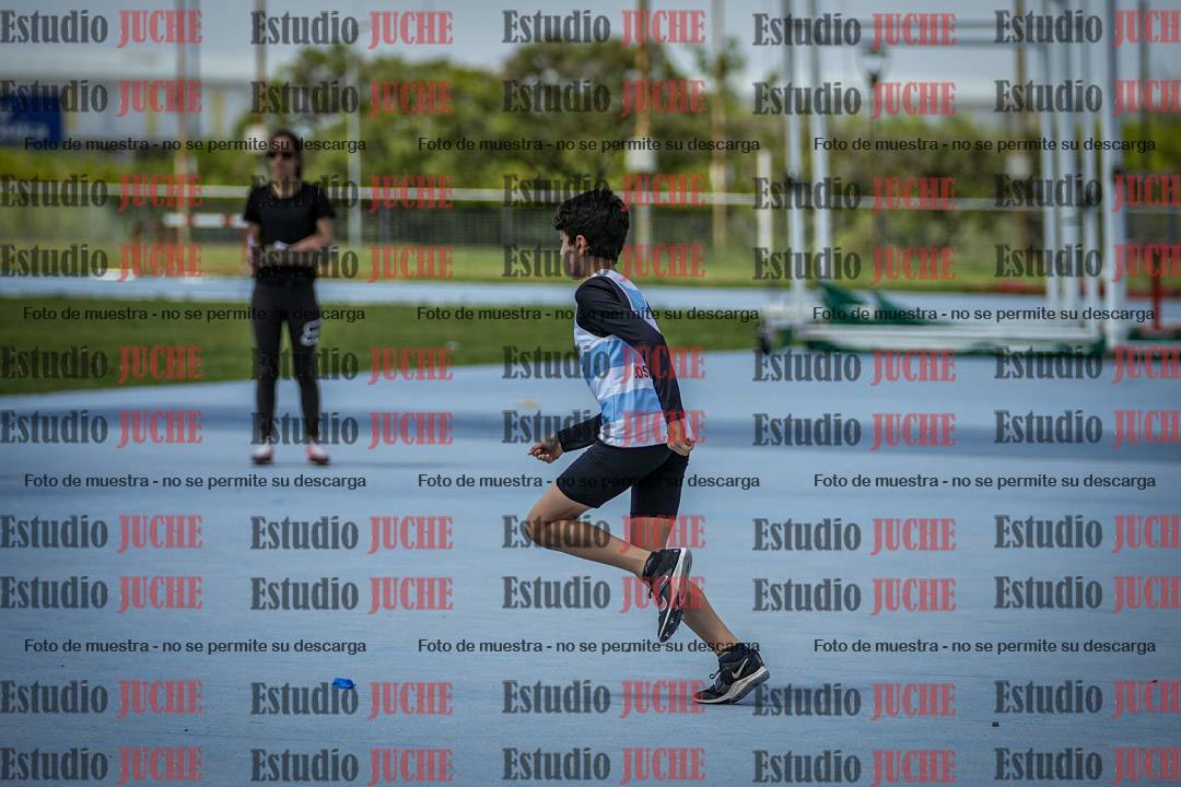 Fotos del salto en alto de varones - U12
