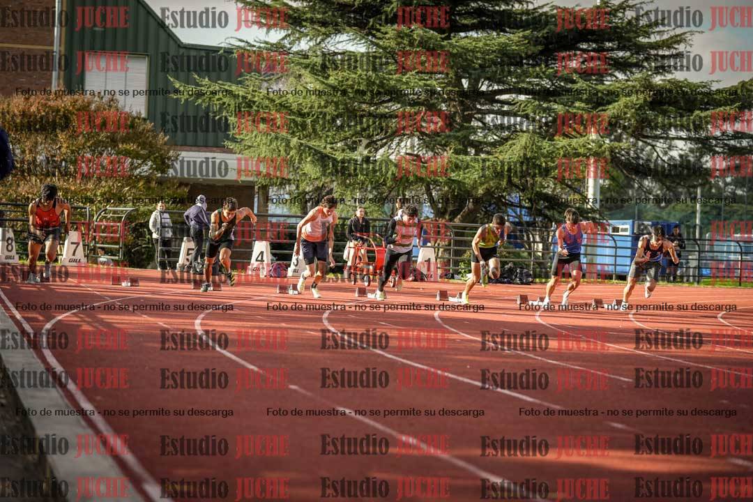 Fotos de los 100 m llanos de varones - FINAL