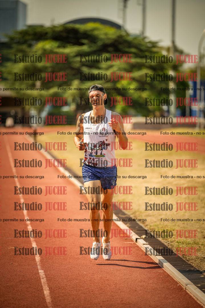 Fotos de los 3000 m con obstáculos de varones