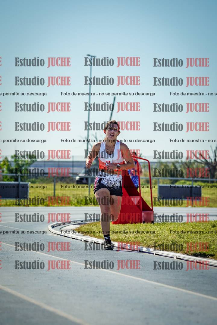 Fotos de los 5000 m llanos de mujeres y varones
