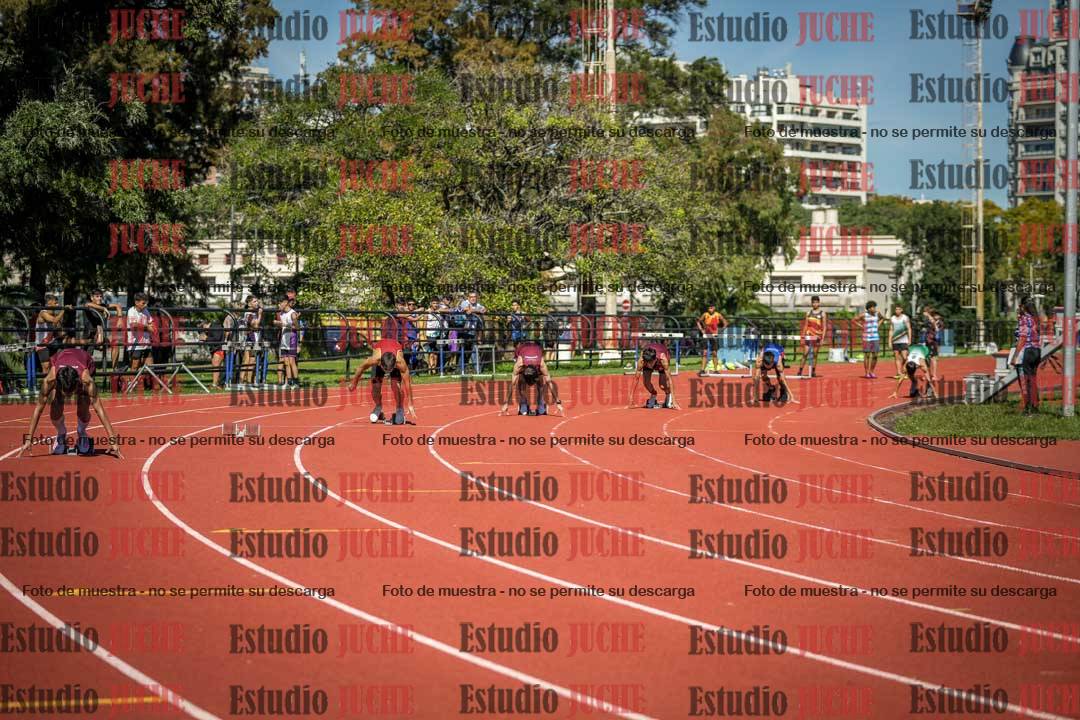 Fotos de los 200 m llanos de varones