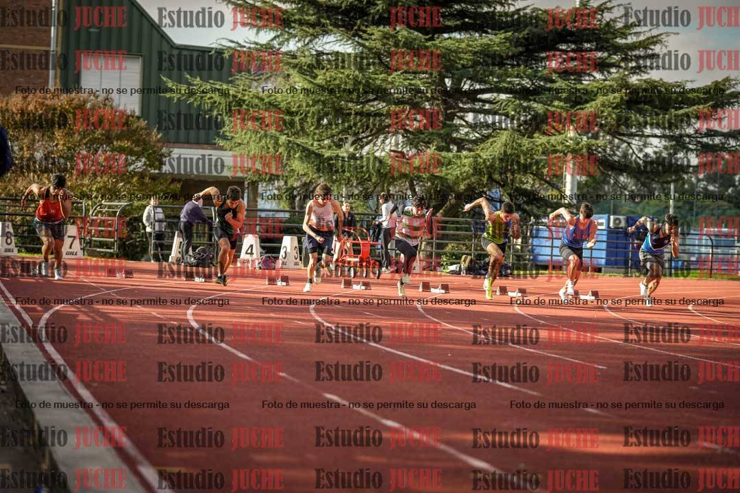 Fotos de los 100 m llanos de varones - FINAL