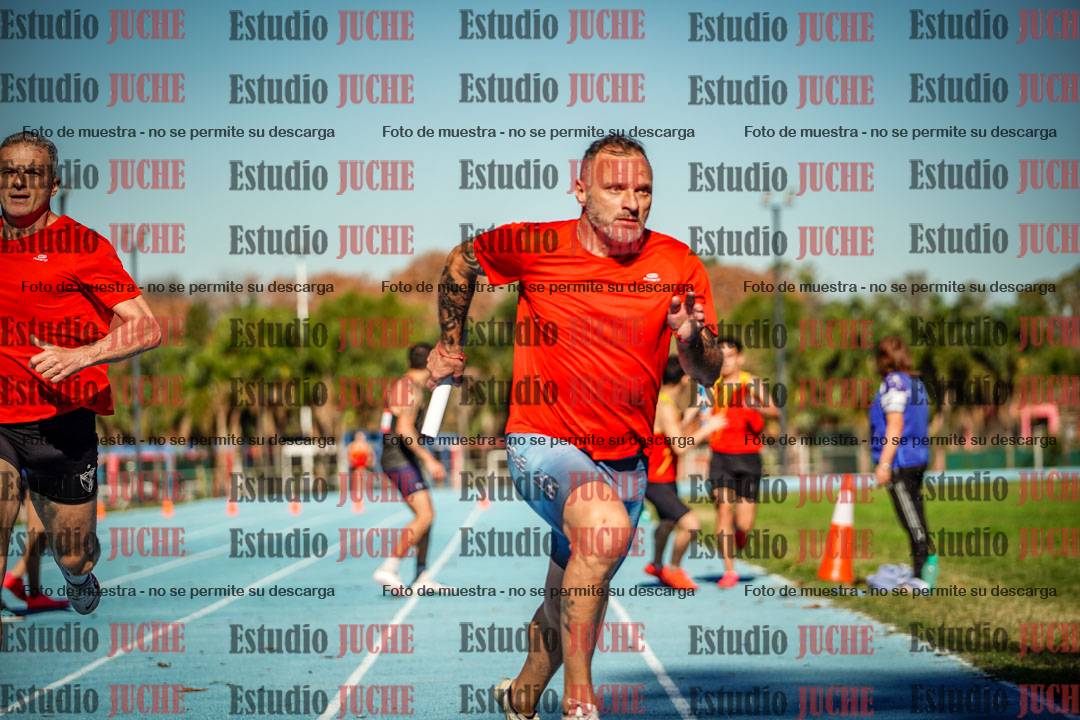 Fotos de las postas 4x200 m llanos de mujeres