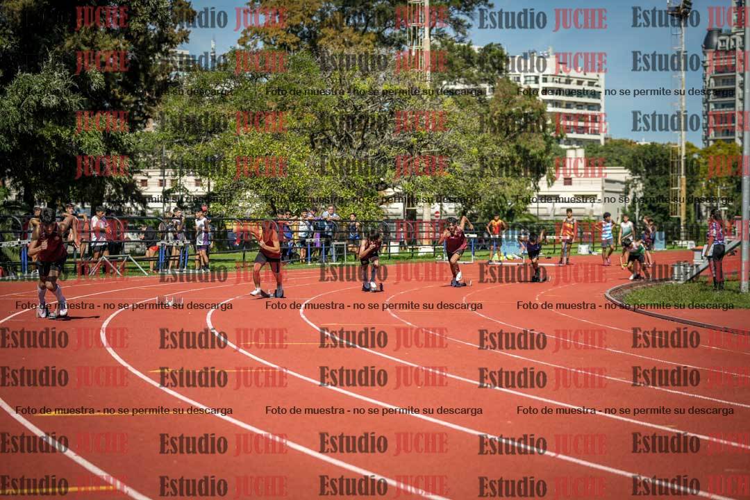 Fotos de los 200 m llanos de varones