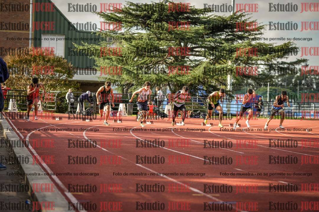 Fotos de los 100 m llanos de varones - FINAL