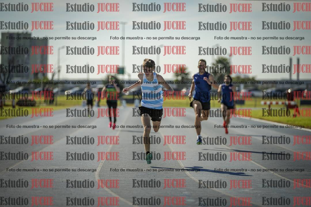Fotos de los 400 m llanos de varones