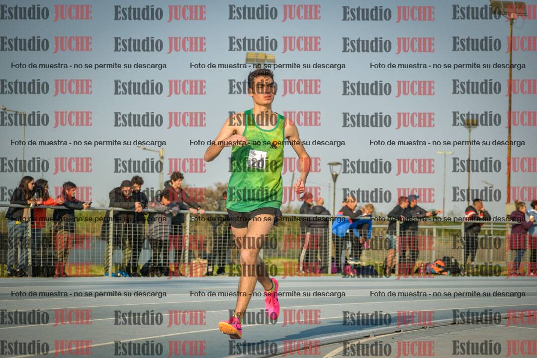 Fotos de los 3000 m llanos de varones