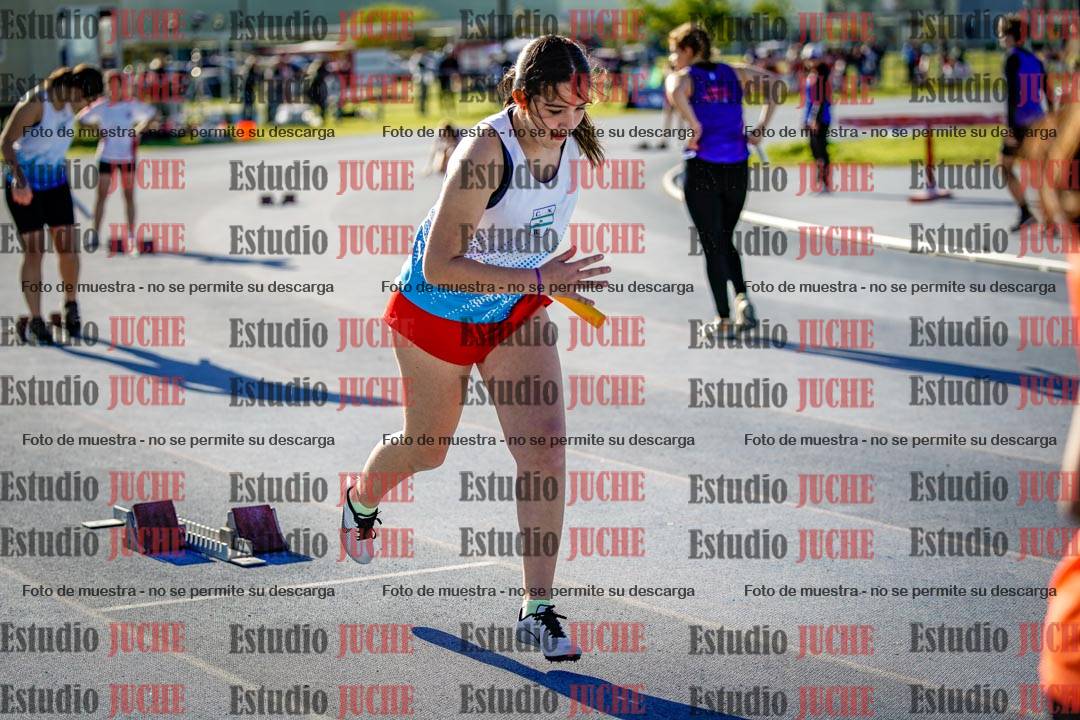 Fotos de las postas 5x80 m de mujeres