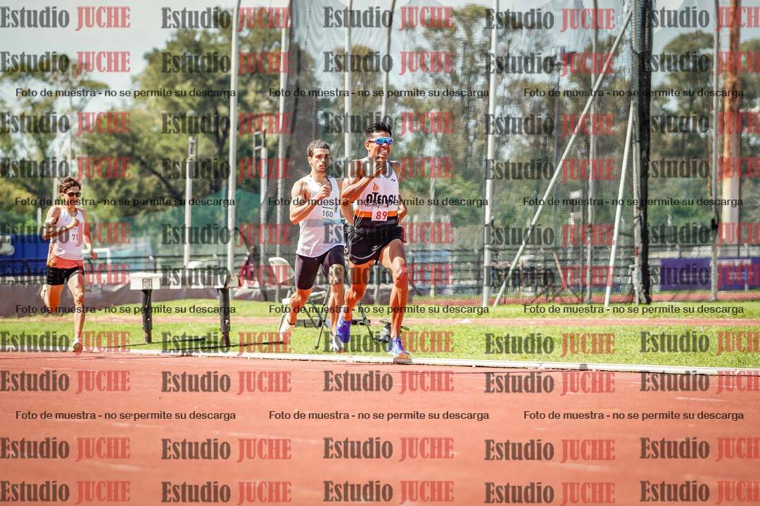 Fotos de los 800 m llanos de varones