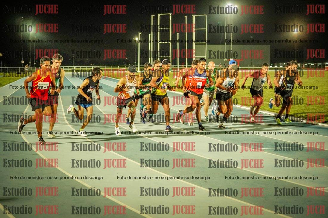 Fotos de los 3000 m llanos de varones