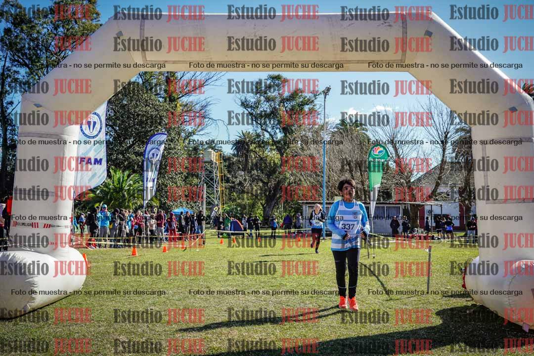 Fotos de la llegada del cross de 1500 m