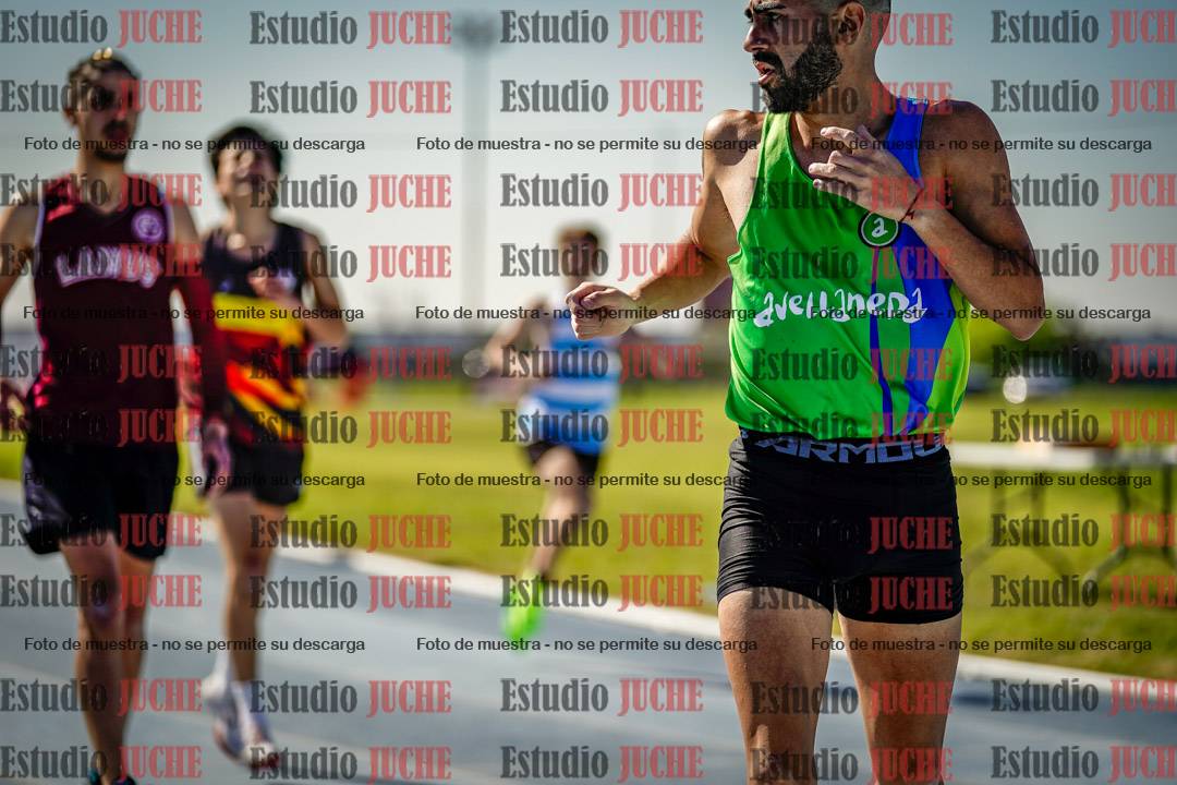 Fotos de los 400 m llanos de varones