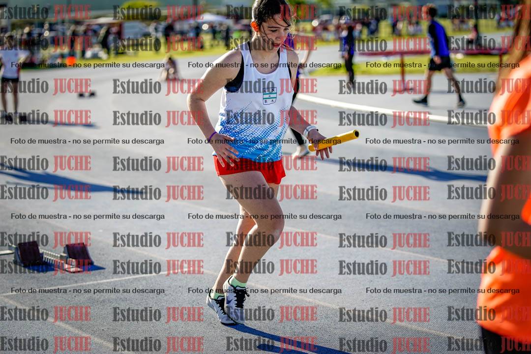 Fotos de las postas 5x80 m de mujeres