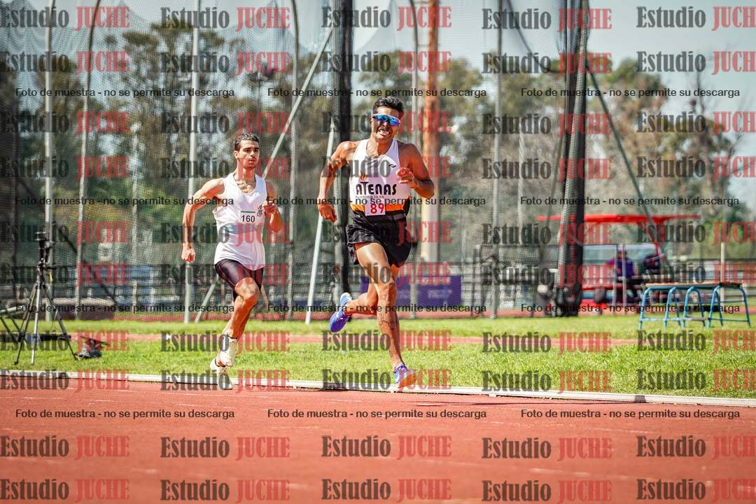 Fotos de los 800 m llanos de varones