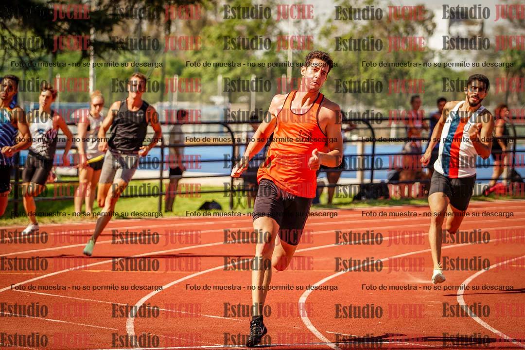 Fotos de los 400 m llanos de varones