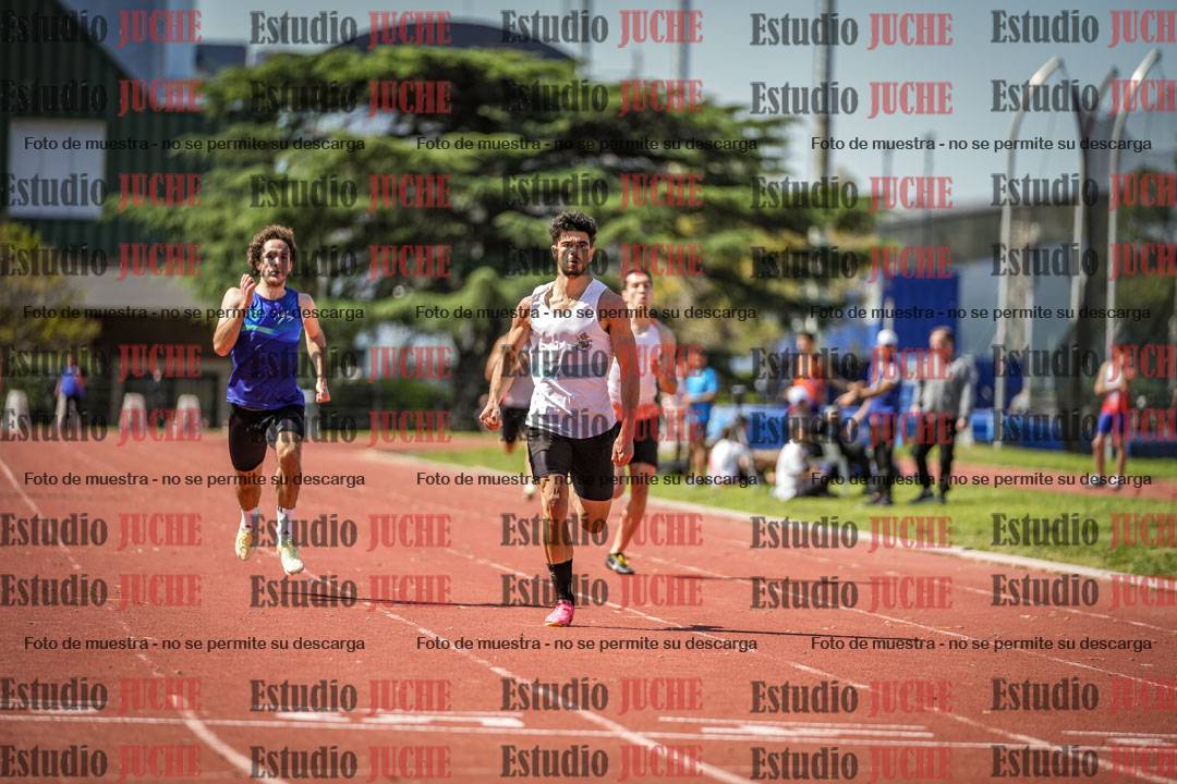 Fotos de los 400 m llanos de varones